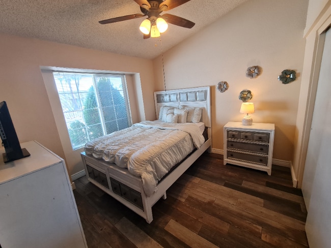 Building Photo - 7944 W Charter Oak Rd