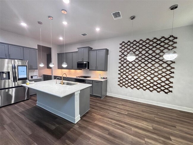 Building Photo - 713 Coppell Ct