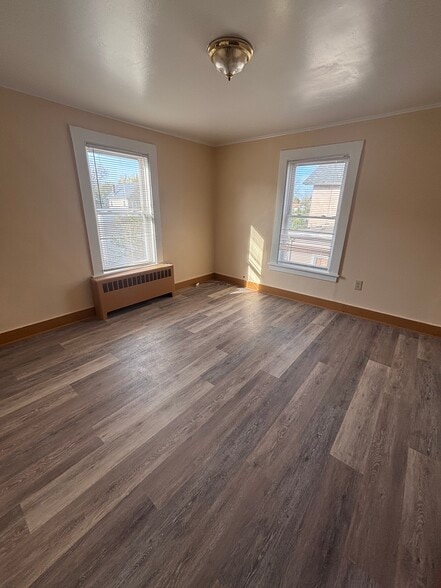 Living Room - 140 North Ave