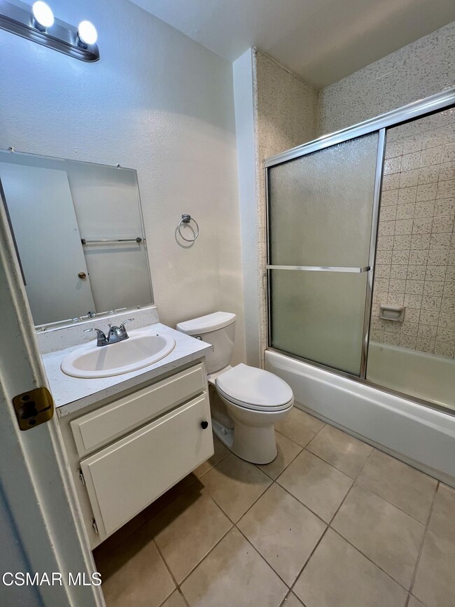 Building Photo - 28510 Conejo View Dr