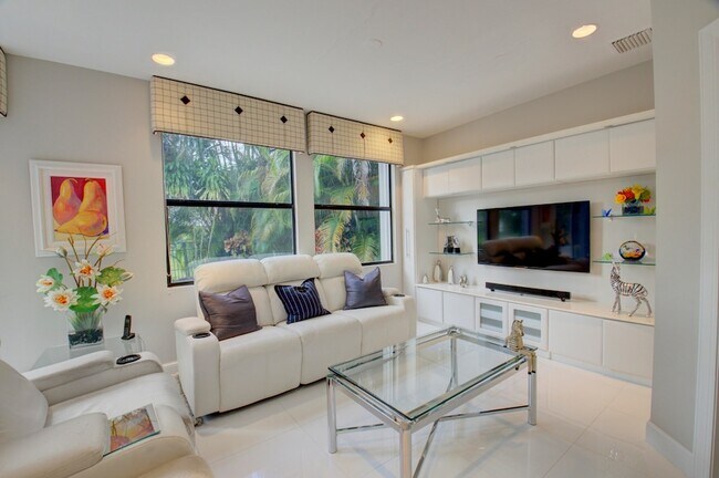 Building Photo - 2106 NW 60th Cir