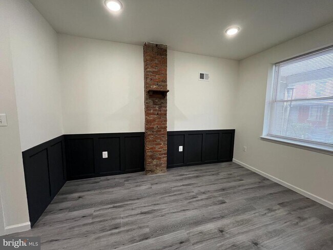 Building Photo - 5727 Osage Ave