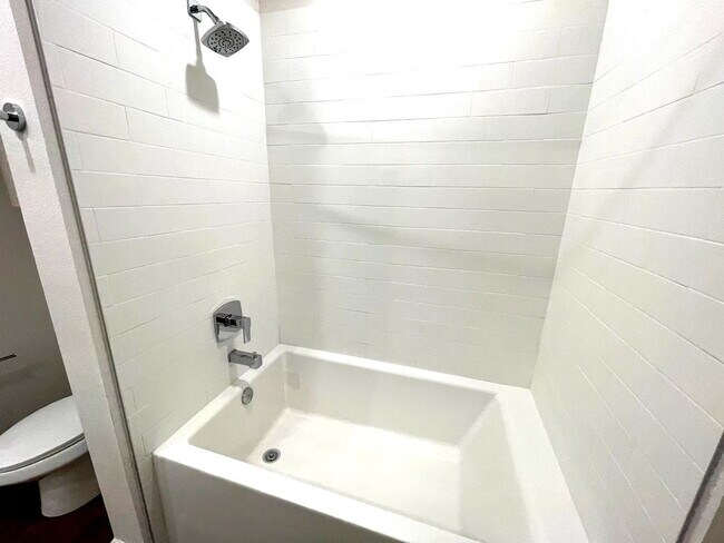 Building Photo - 2300 N Friendship Rd