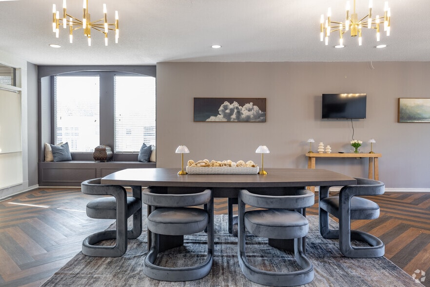 Clubhouse - Woodhollow Apartments