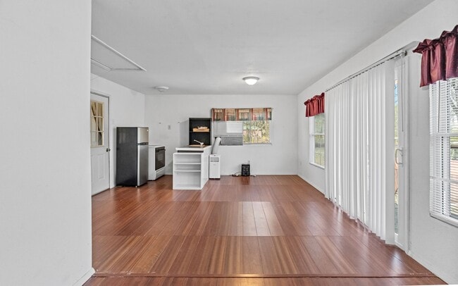 Building Photo - 1663 Treasure Isle Rd