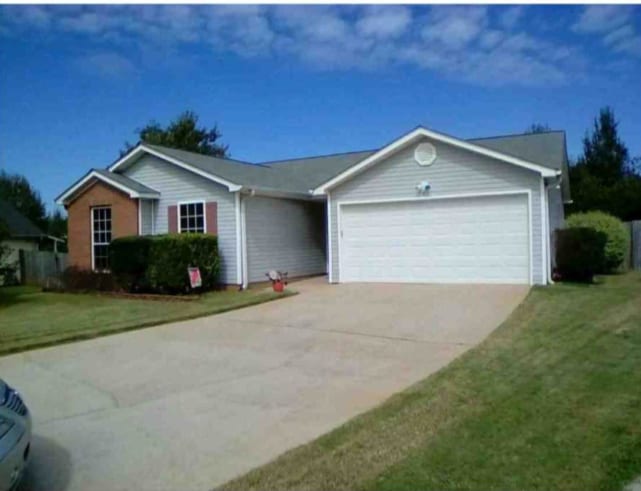 Building Photo - 421 Autumn Lake Ct