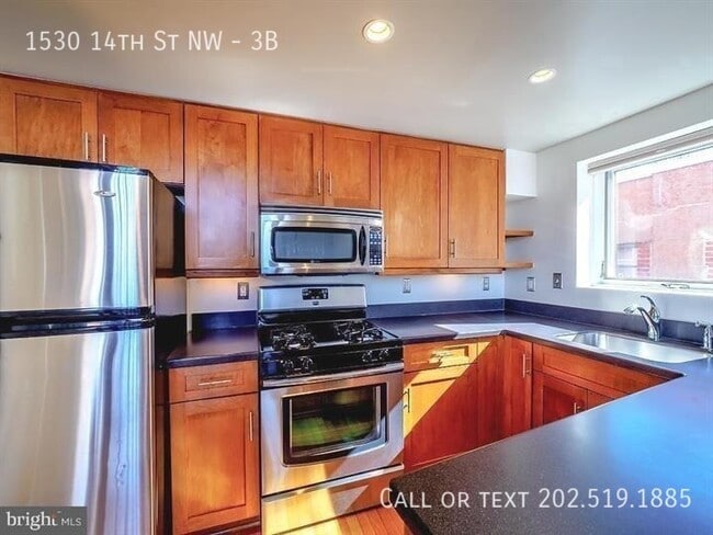Building Photo - 1530 14th St NW