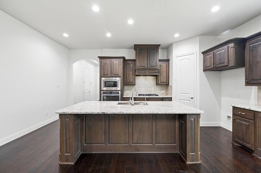 Building Photo - 13187 Bellingham Dr