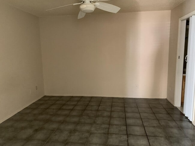 Building Photo - 273 NE Ardsley Dr