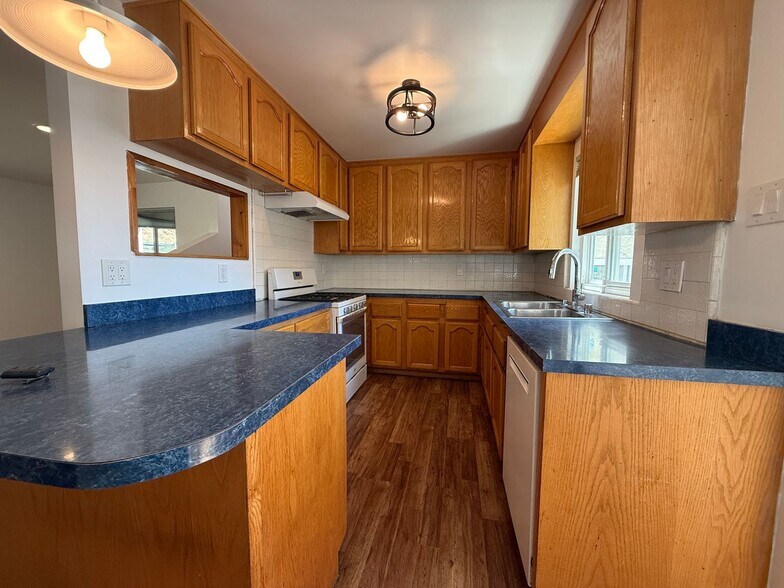 Building Photo - Charming Highland Park Retreat | Spacious 3BD/3BA on a Cul-de-Sac