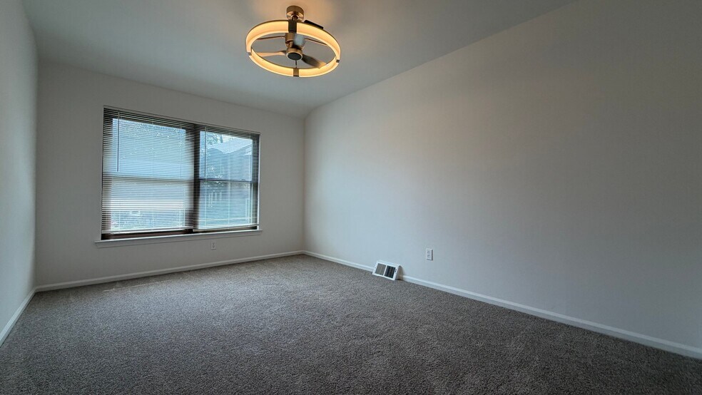 Building Photo - 4124 Salford Ct