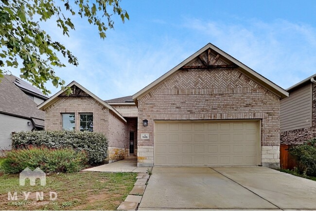 Building Photo - 1606 Delafield Rd