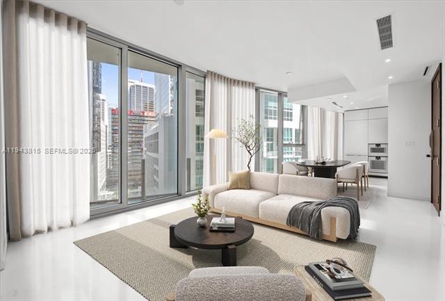 Building Photo - 300 Biscayne Boulevard Way