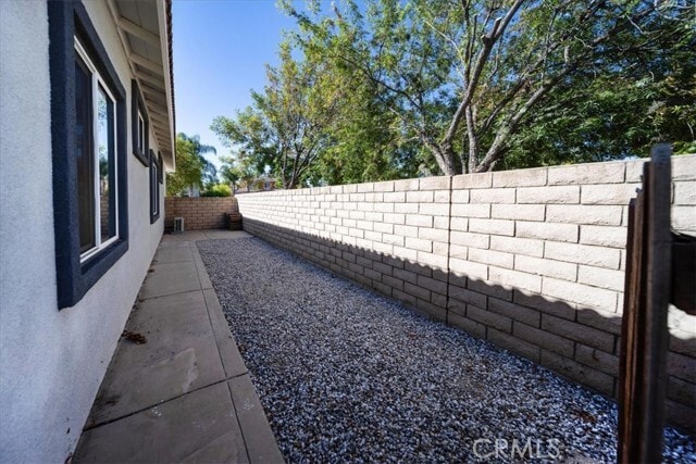 Building Photo - 2564 Wallace Ct