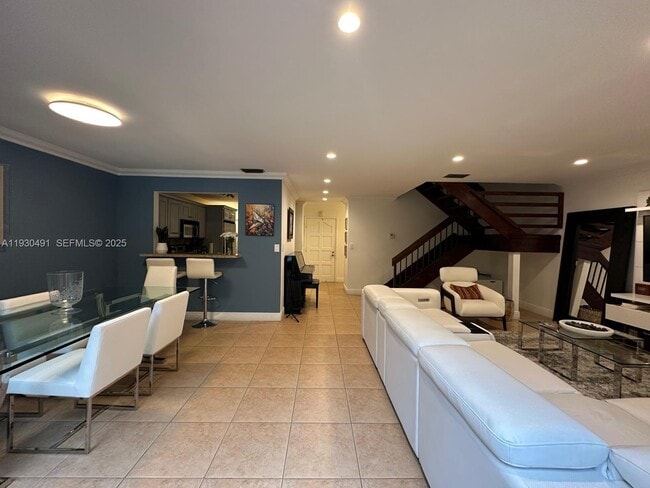 Building Photo - 9805 Costa Del Sol Blvd