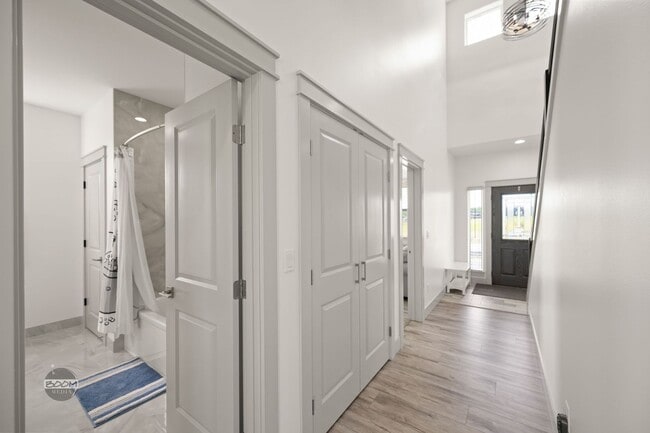 Building Photo - Premium 4BR Rental in The Ranch | Stunning Mountain Views | Easy Community Location | Automatic G...