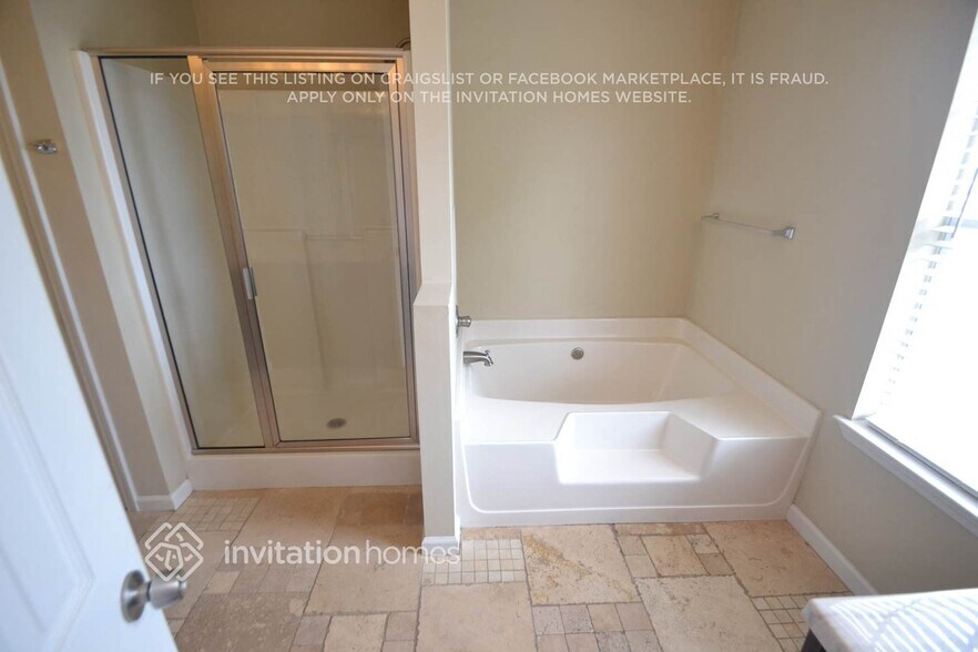 Building Photo - 2359 Heatherton Ct