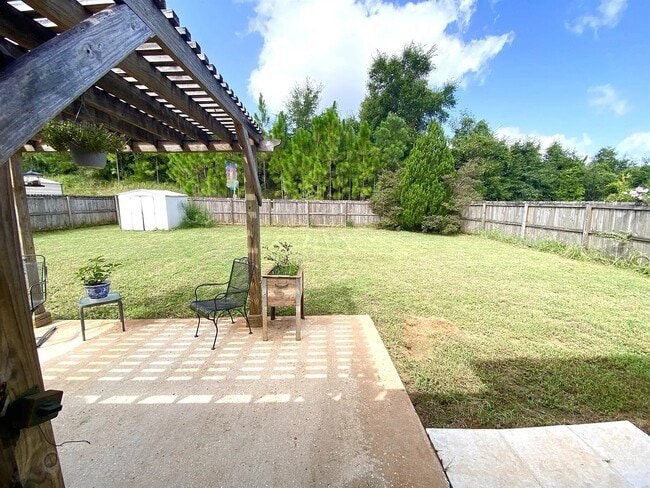 Building Photo - 1511 Homestead Dr W