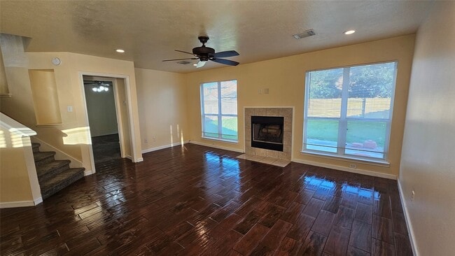 Building Photo - 2320 Shady Pine Dr