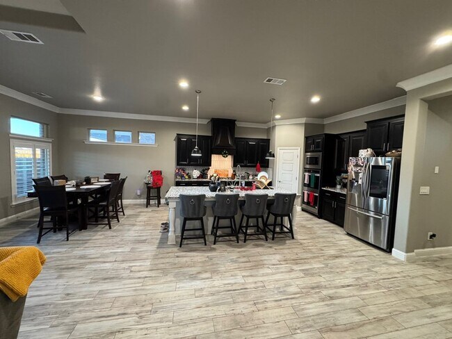 Building Photo - 6014 Silent Rain Dr