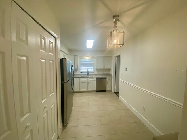 Building Photo - 909 Wrenwood Ln