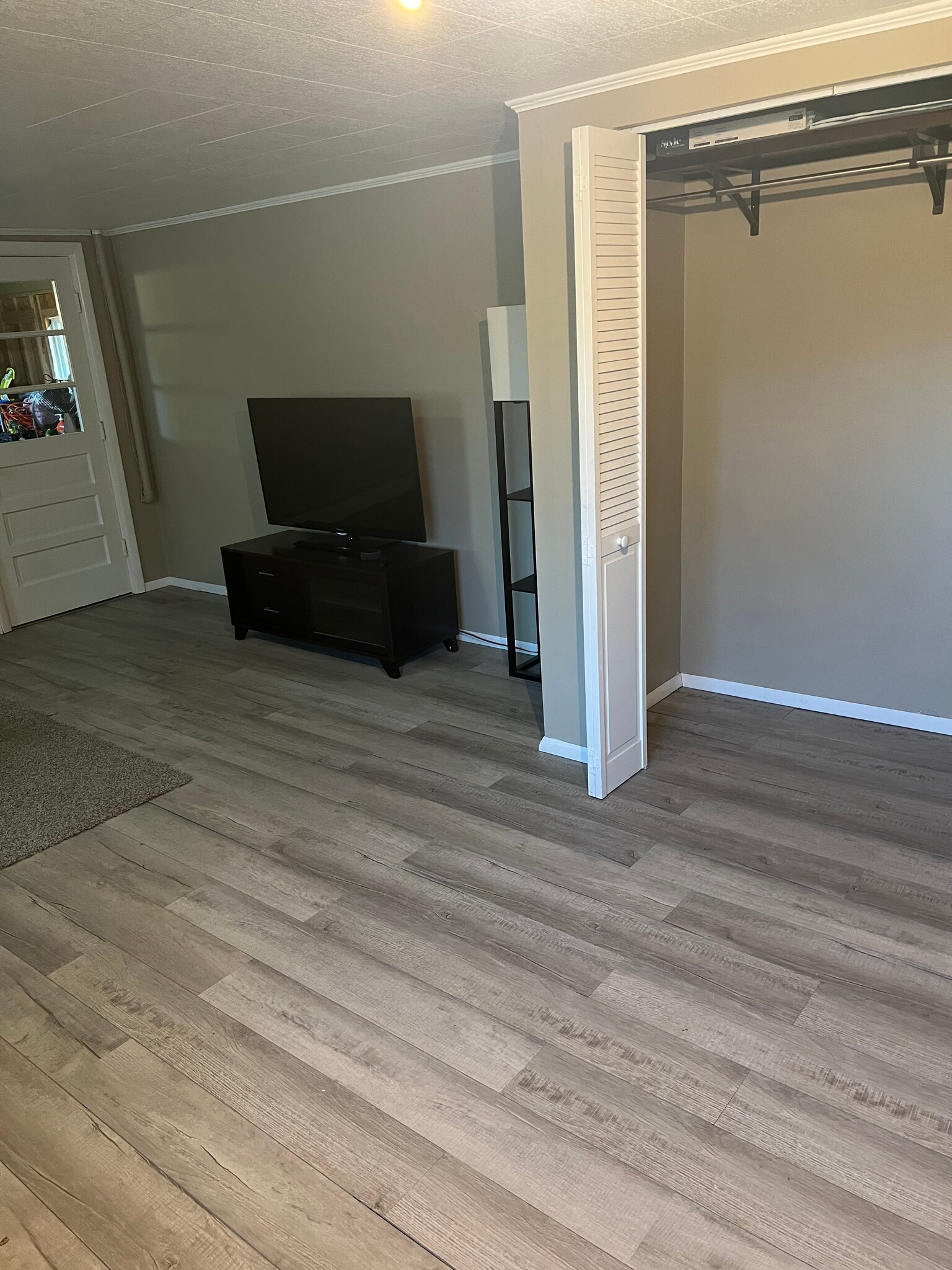 Building Photo - 328 Jamestown Rd