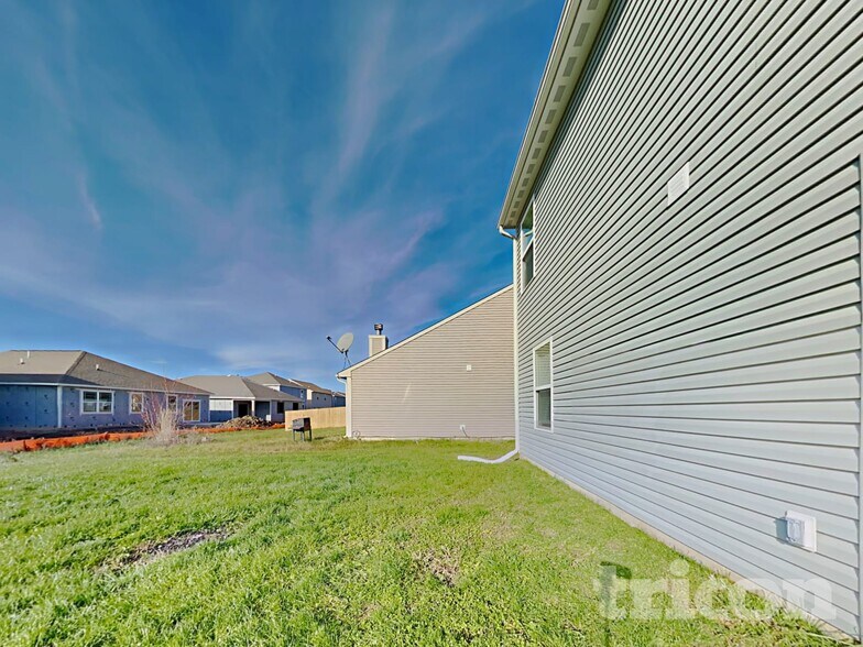 Building Photo - 11178 N Trapunto Ln
