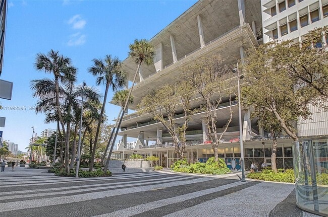 Building Photo - 1685 Jefferson Ave