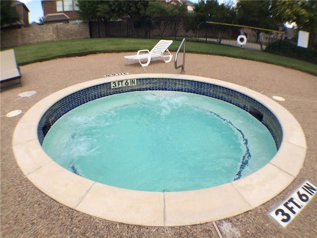 Building Photo - 15833 Mirasol Dr