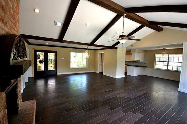 Building Photo - 11211 Ash Creek Dr