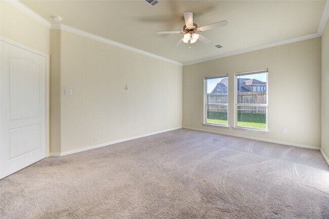 Building Photo - 30243 Twisting Springs Dr