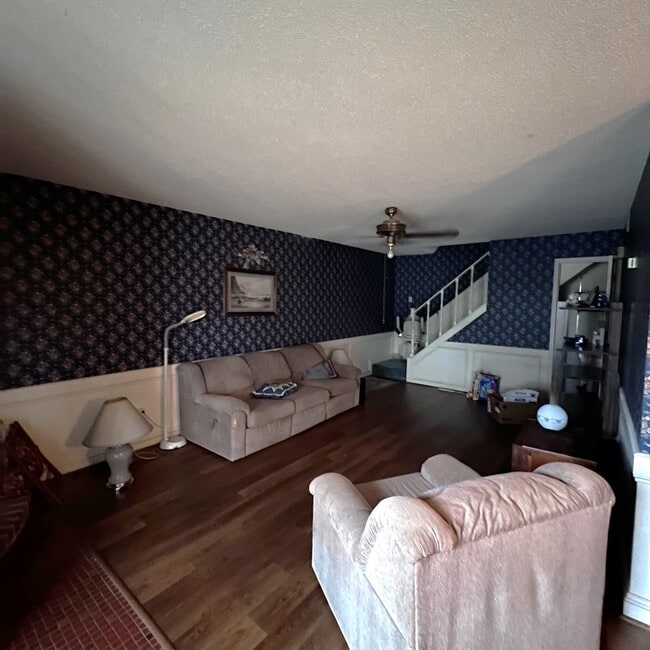 Building Photo - 306 Thomas Jefferson Dr