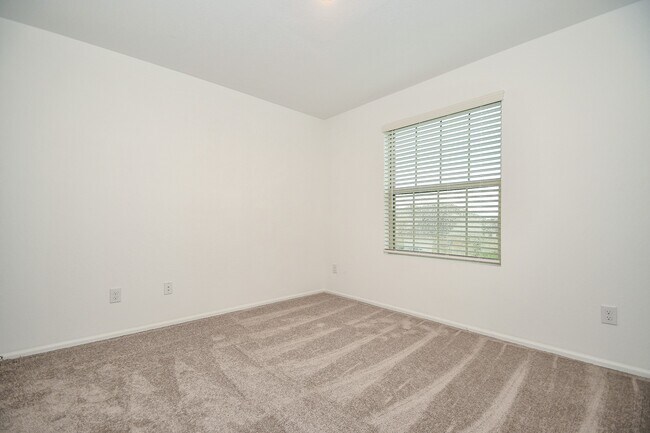 Building Photo - 5240 Pine Pass Dr