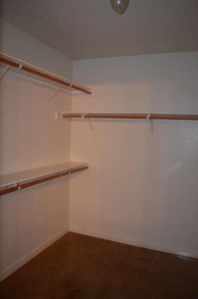 Building Photo - 501 Bonnie Dr