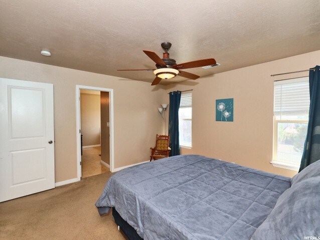 Building Photo - 1892 Goldenrod Way W