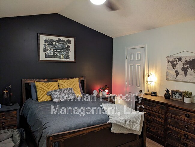 Building Photo - 155 Rachel Way