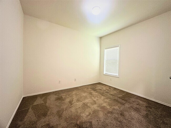 Building Photo - 8218 Nagy Hill St
