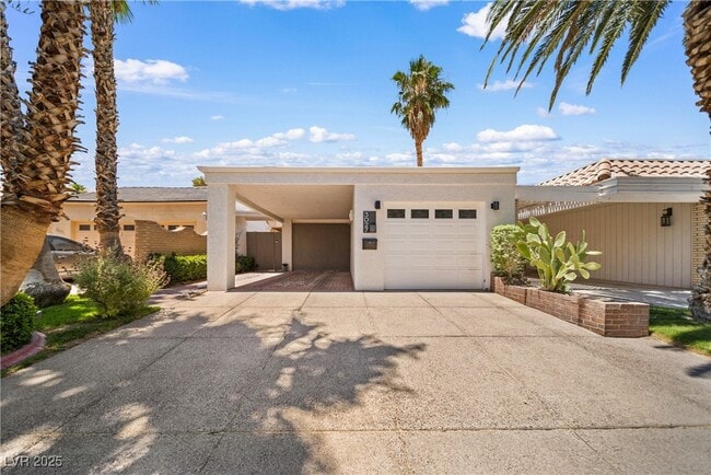 Building Photo - 3027 Bel Air Dr