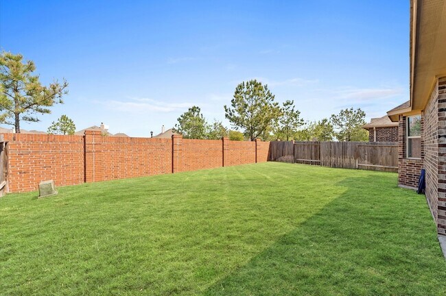 Building Photo - 5610 Glenfield Spring Ln