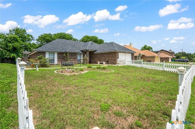 Primary Photo - 406 Gina Dr