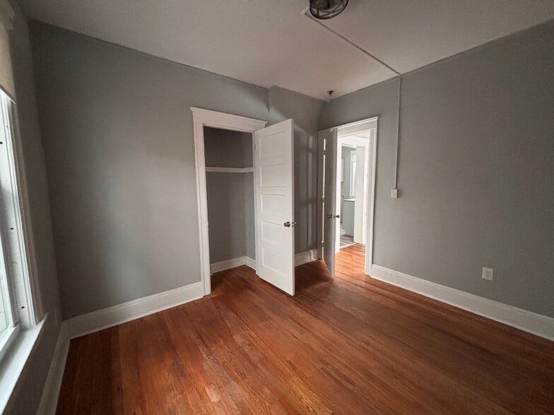 Building Photo - 846 E Grand Blvd