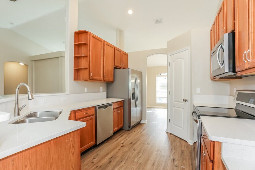 Building Photo - 12259 Captiva Bluff Rd
