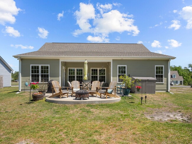 Building Photo - 512 Hazelwood Dr