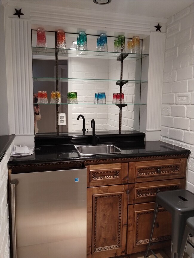 Building Photo - 11338 Bassdale Dr