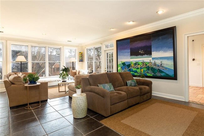 Building Photo - 7155 Roswell Rd