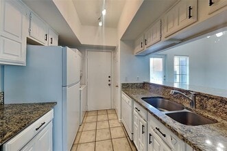 Building Photo - 3105 San Jacinto St