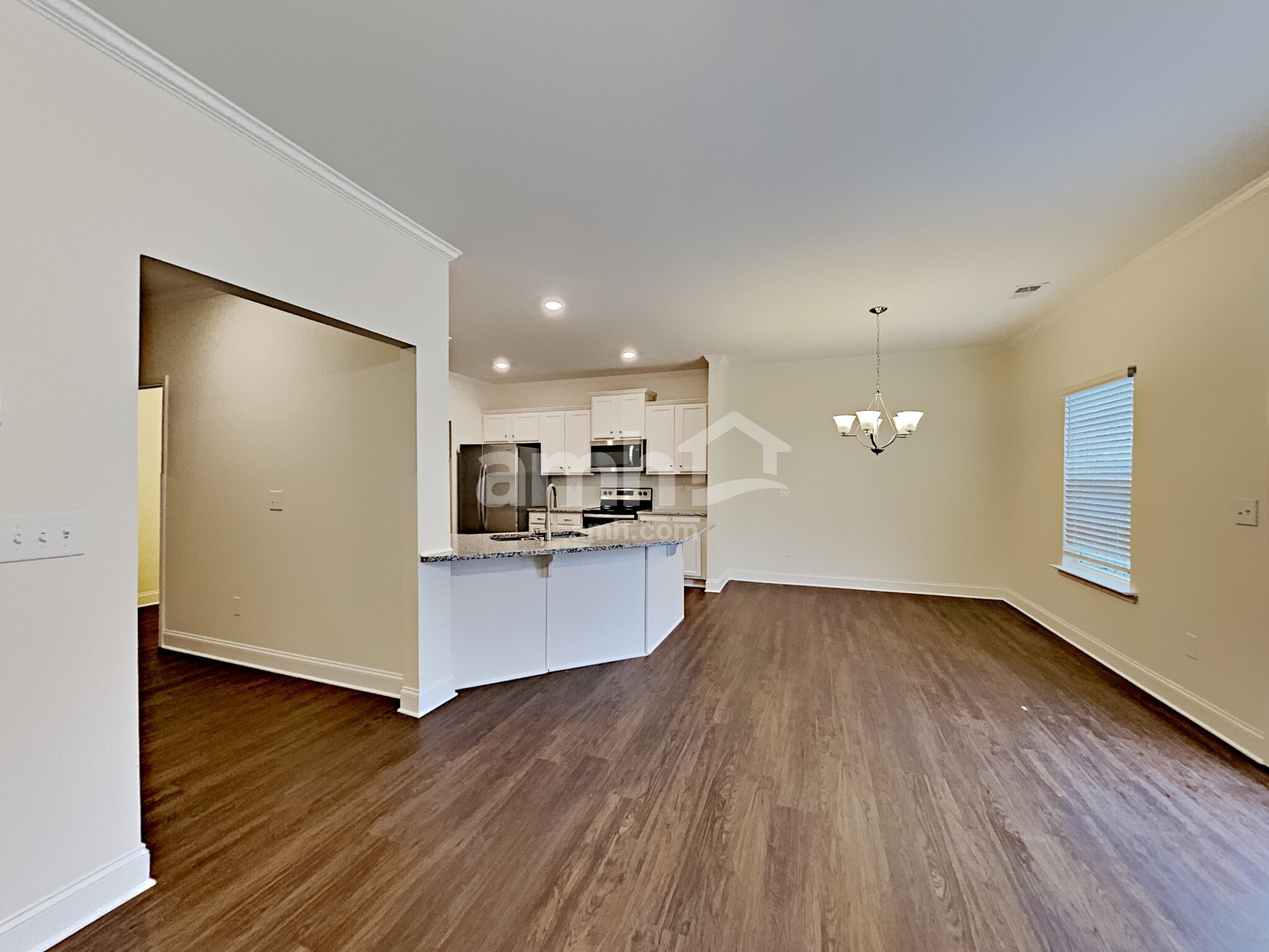 Building Photo - 692 Woodall Rd