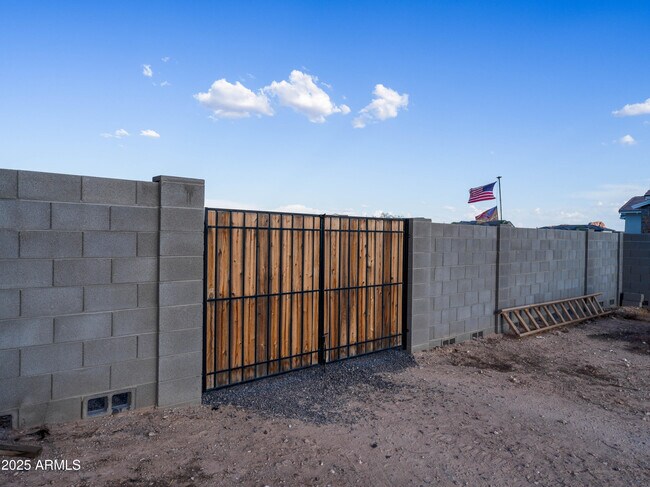 Building Photo - 28143 N QUINTANA Pl