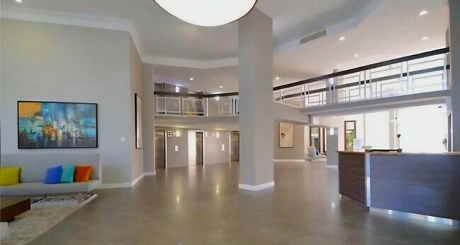 Building Photo - 200 Leslie Dr