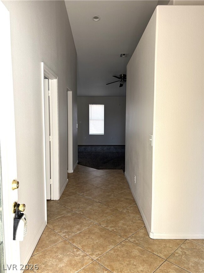 Building Photo - 9986 Catalina Canyon Ave